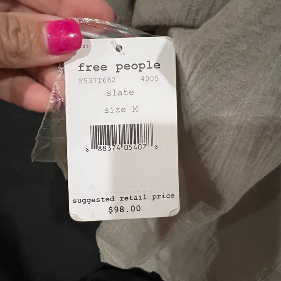 Free People BNWT‎ size Medium slate top - Picture 6 of 7